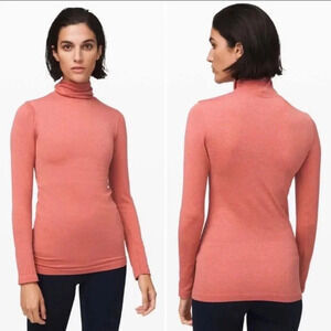 Lululemon women’s Yin Vibes Long SleeveTurtleneck Size 4